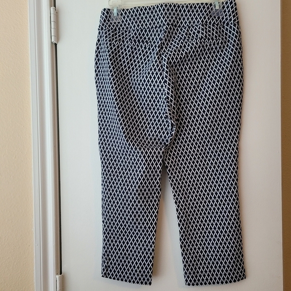 Charter Club Capri pant shop SP - Picture 2 of 5